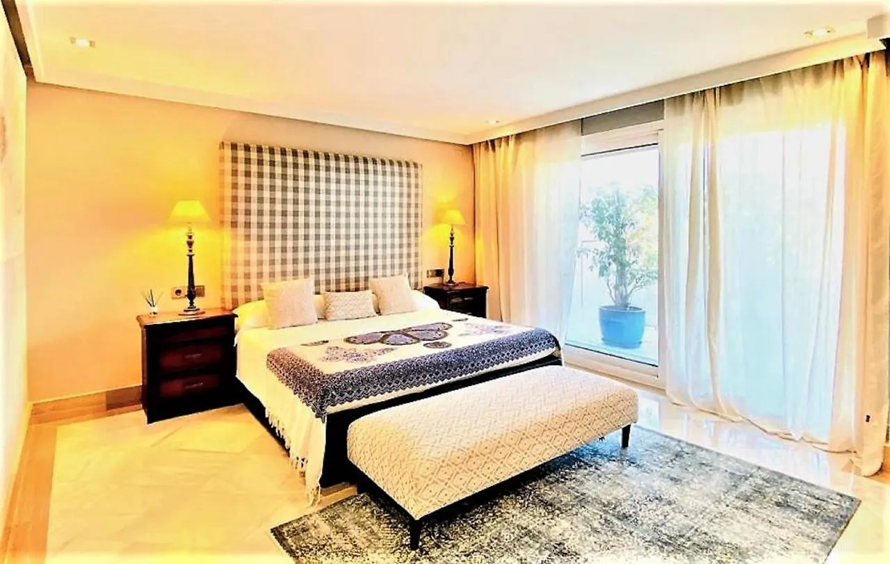 Superior 3 Bedroom Marbella Center Close To Beach Apartment