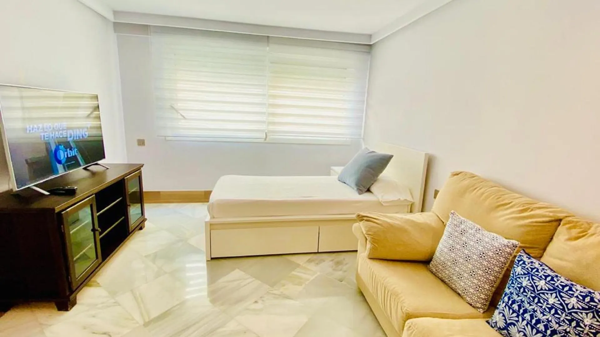 Superior 3 Bedroom Marbella Center Close To Beach Apartment