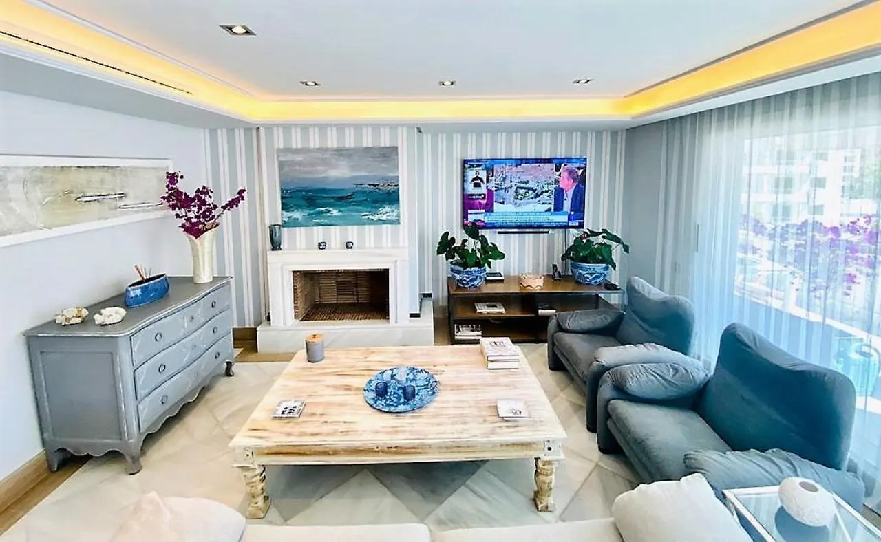 Superior 3 Bedroom Marbella Center Close To Beach Apartment